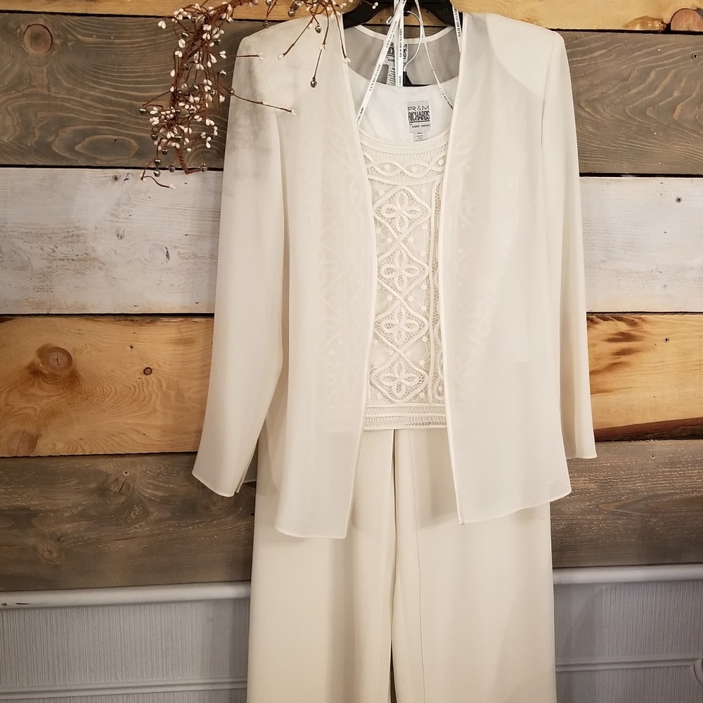 3 Piece Cream Set R & M RICHARDS NWOT - Picture 2 of 8